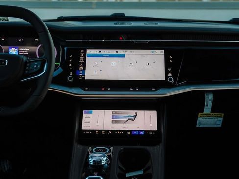 New 2025 Jeep Wagoneer S Launch Edition image 14