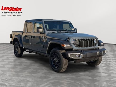New 2025 Jeep Gladiator Sport image 4