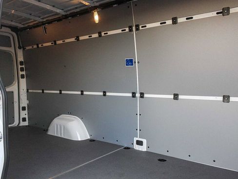 New 2025 Mercedes-Benz Sprinter 2500 image 13