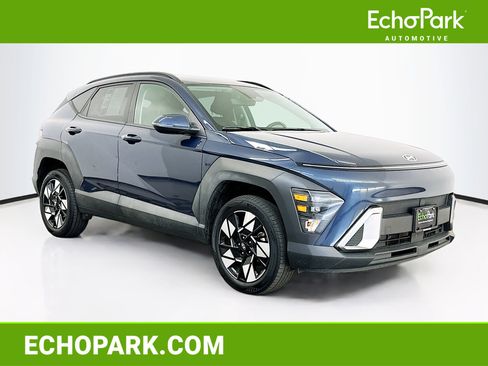 Used 2025 Hyundai Kona SEL image 1