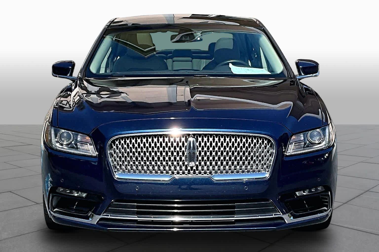Used 2017 Lincoln Continental Reserve w/ Climate Package FWD image 4