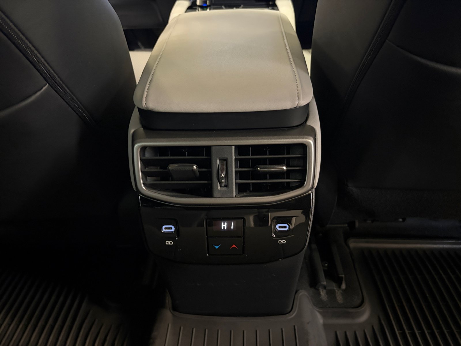 Used 2026 Lexus RX 350h w/ Convenience Package AWD/4WD image 30