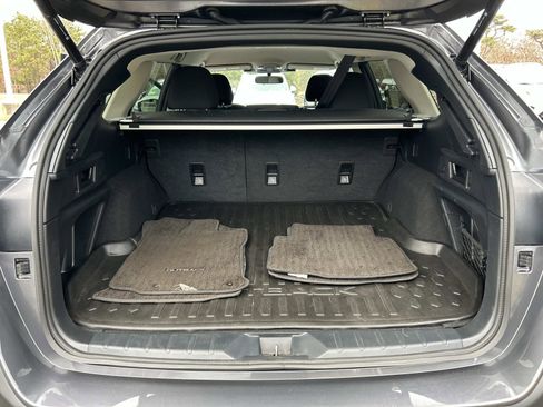 Used 2023 Subaru Outback Premium image 11