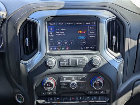 Used 2022 Chevrolet Silverado 2500 LTZ w/ LTZ Convenience Package AWD/4WD image 29