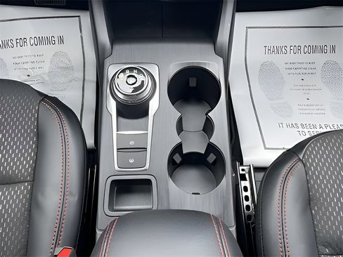 New 2025 Ford Escape ST-Line w/ Tech Pack #1 AWD/4WD image 30