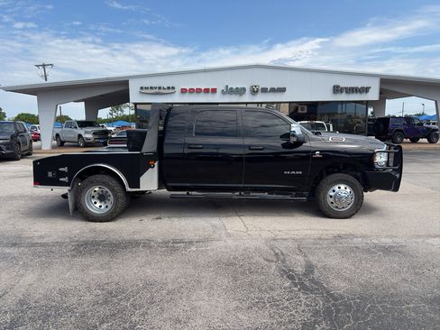 Used 2023 RAM 3500 Laramie AWD/4WD image 4