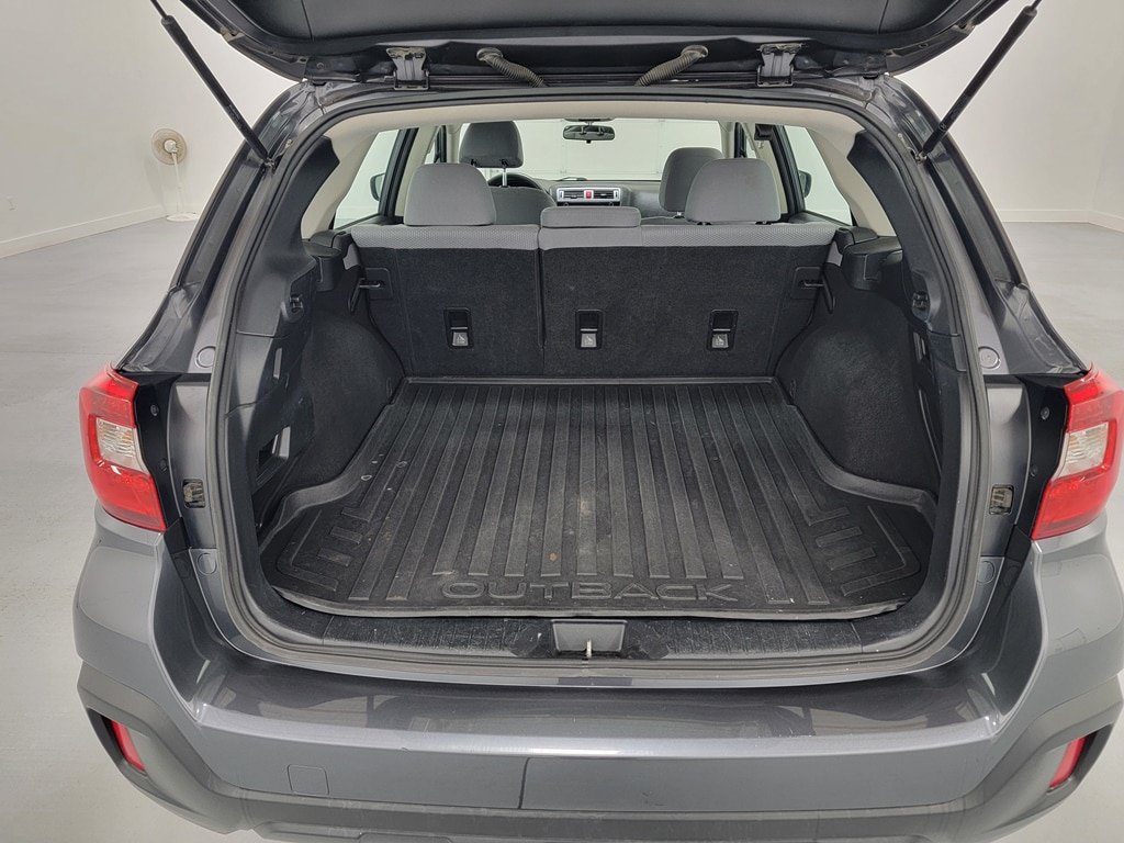 Used 2018 Subaru Outback 2.5i AWD/4WD image 12