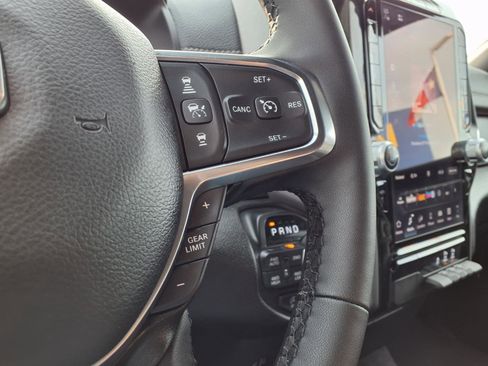 Used 2025 RAM 1500 Laramie image 20