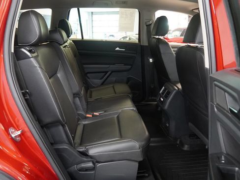 Used 2021 Volkswagen Atlas SEL AWD/4WD image 32