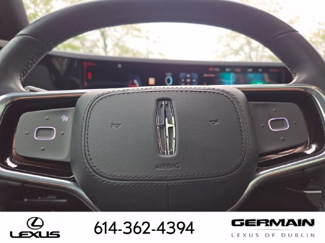 Used 2026 Lincoln Nautilus Reserve AWD/4WD image 39
