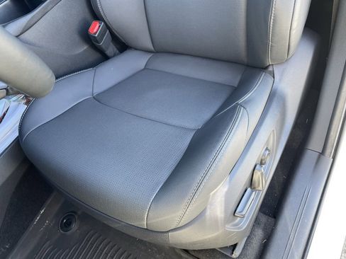 Used 2024 Toyota bZ4X Limited image 24