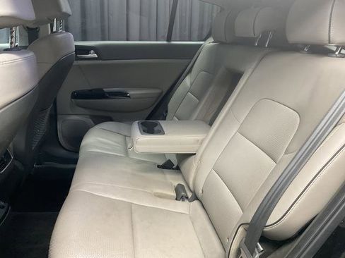 Used 2018 Kia Sportage EX w/ Option Group 040 image 9