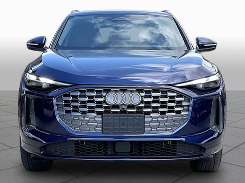 Used 2025 Audi Q5 Premium w/ Convenience Package AWD/4WD image 4