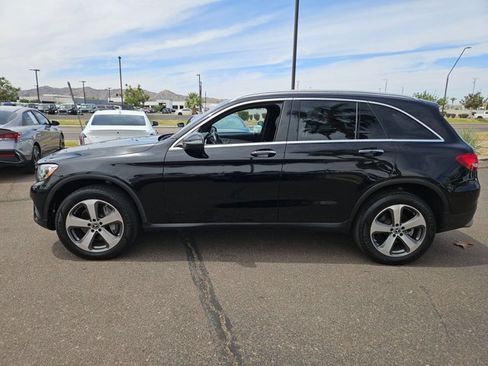 Used 2019 Mercedes-Benz GLC 300 4MATIC image 9
