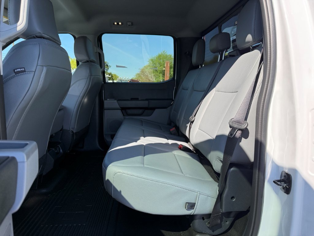 New 2026 Ford F350 XL w/ XL Chrome Package AWD/4WD image 17