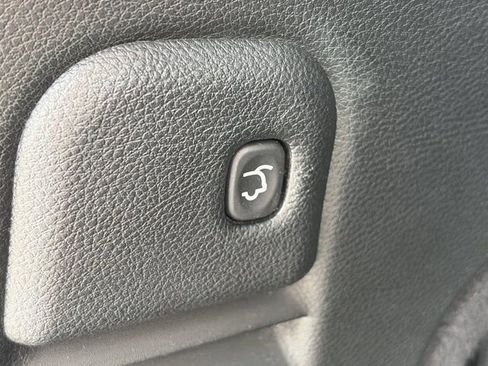 Used 2016 Jeep Grand Cherokee Limited w/ Luxury Group II image 6