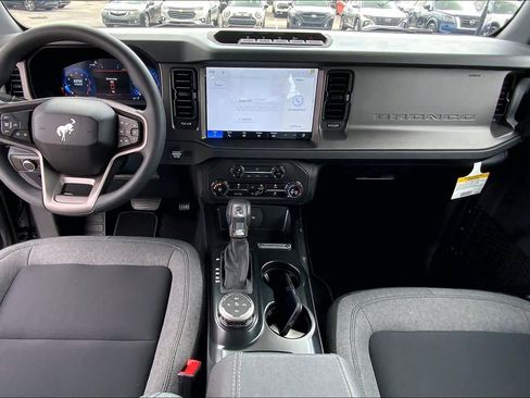 New 2026 Ford Bronco 2-Door AWD/4WD image 5