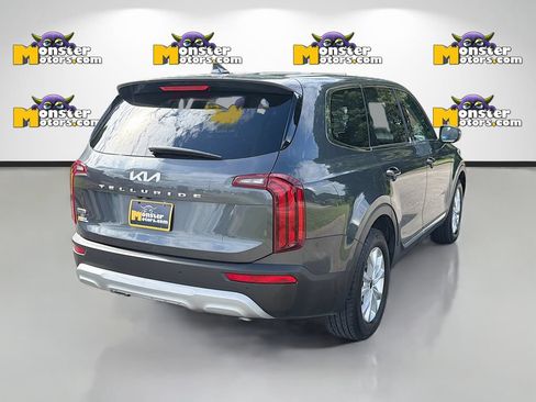 Used 2022 Kia Telluride LX AWD/4WD image 5
