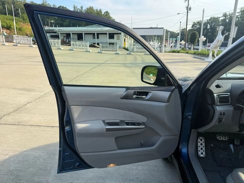 Used 2010 Subaru Forester 2.5XT Limited image 21