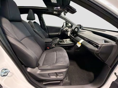 New 2026 Toyota C-HR AWD/4WD image 21