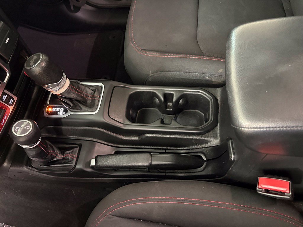 Used 2023 Jeep Wrangler Unlimited Rubicon AWD/4WD image 30