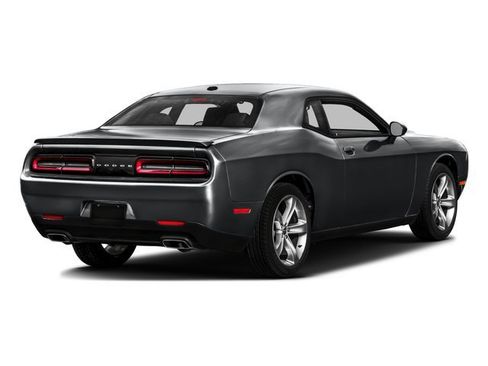 Used 2017 Dodge Challenger SXT Plus RWD image 5
