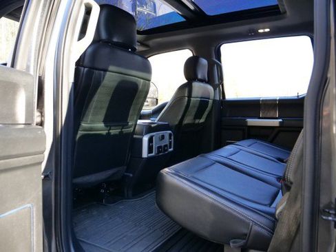 Used 2019 Ford F250 Lariat w/ Lariat Ultimate Package image 27