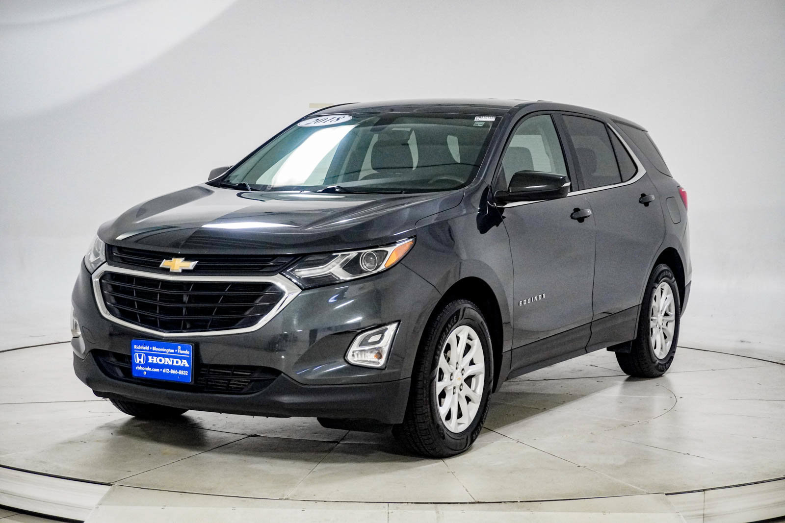 Used 2018 Chevrolet Equinox LT AWD/4WD image 2