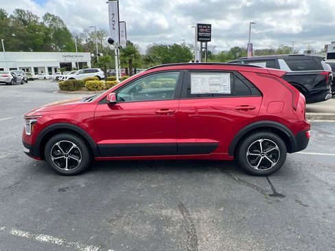 New 2025 Kia Niro EX image 6