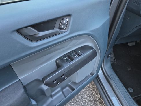 New 2025 Ford Maverick XL image 10