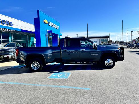 Used 2020 Chevrolet Silverado 3500 High Country image 8