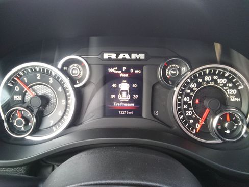 Used 2025 RAM 1500 Big Horn image 14