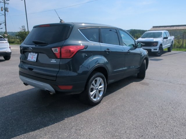 Used 2019 Ford Escape SE FWD image 27