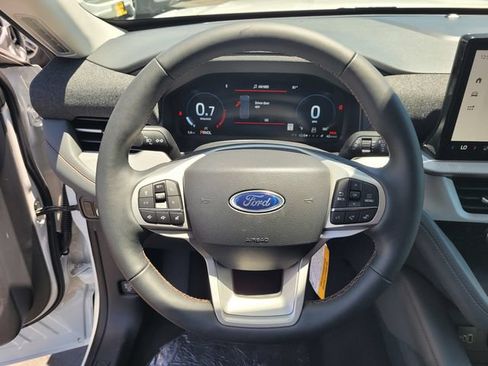 New 2026 Ford Explorer Active AWD/4WD image 9