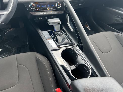 Used 2023 Hyundai Elantra SEL w/ Convenience Package image 22
