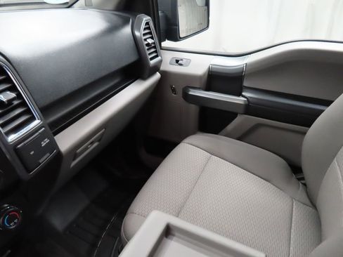 Used 2017 Ford F150 XLT w/ Equipment Group 302A Luxury image 25