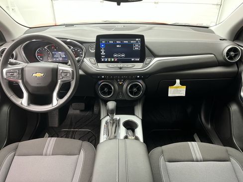 New 2025 Chevrolet Blazer LT w/ Driver Confidence Package image 4