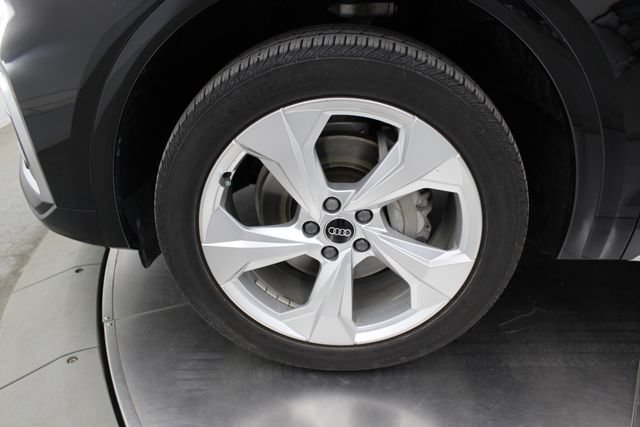 Used 2023 Audi Q5 2.0T Premium Plus w/ Premium Plus Package AWD/4WD image 7