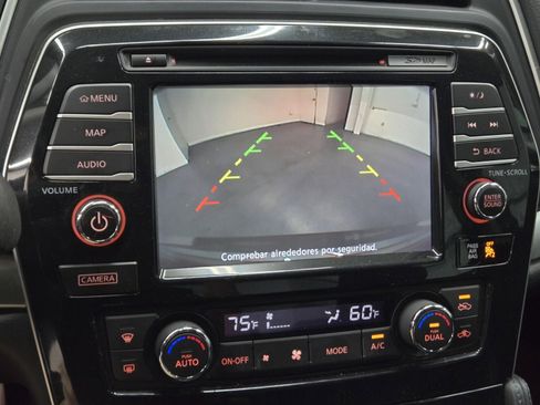 Used 2017 Nissan Maxima SR w/ Midnight Edition FWD image 18