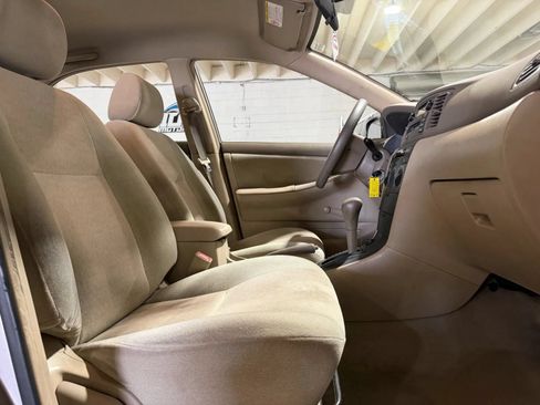 Used 2003 Toyota Corolla FWD image 9