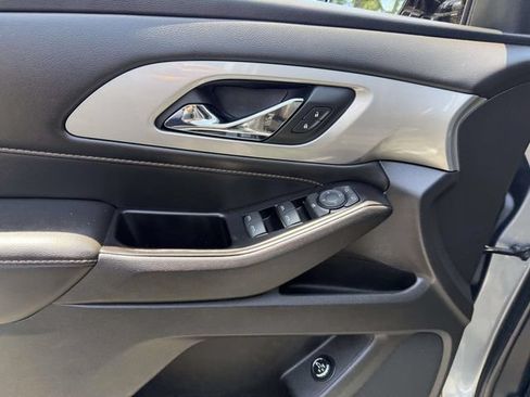 Used 2018 Chevrolet Traverse LT AWD/4WD image 18