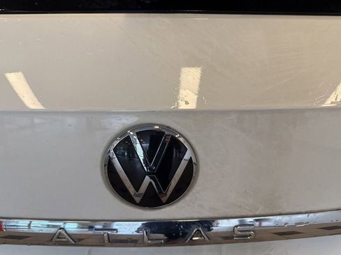 Used 2021 Volkswagen Atlas SE w/ Panoramic Sunroof Package image 12