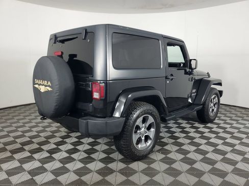 Used 2017 Jeep Wrangler Sahara w/ Connectivity Group image 4