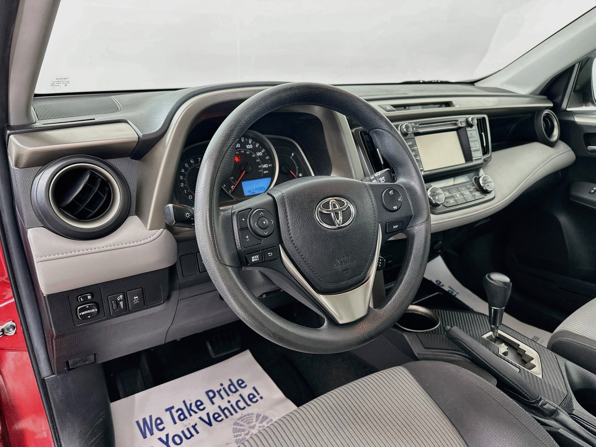 Used 2015 Toyota RAV4 XLE FWD image 9