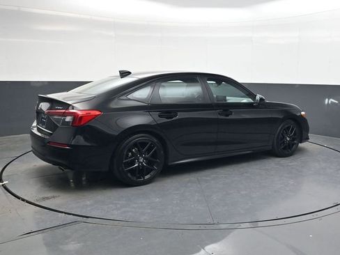 Used 2024 Honda Civic Sport image 4