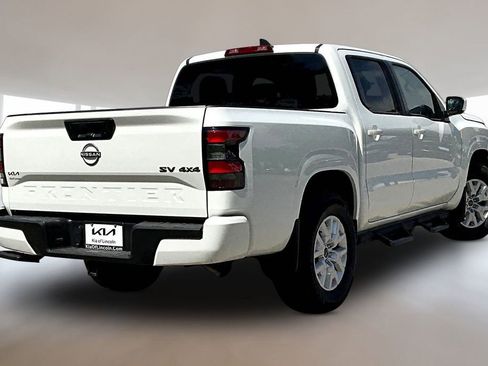 Used 2023 Nissan Frontier SV w/ Tow Package AWD/4WD image 6
