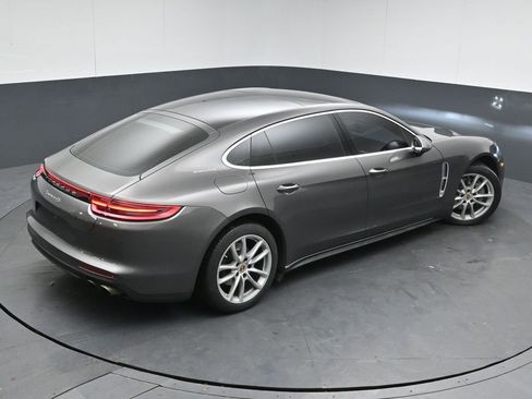 Used 2018 Porsche Panamera 4S Executive image 49