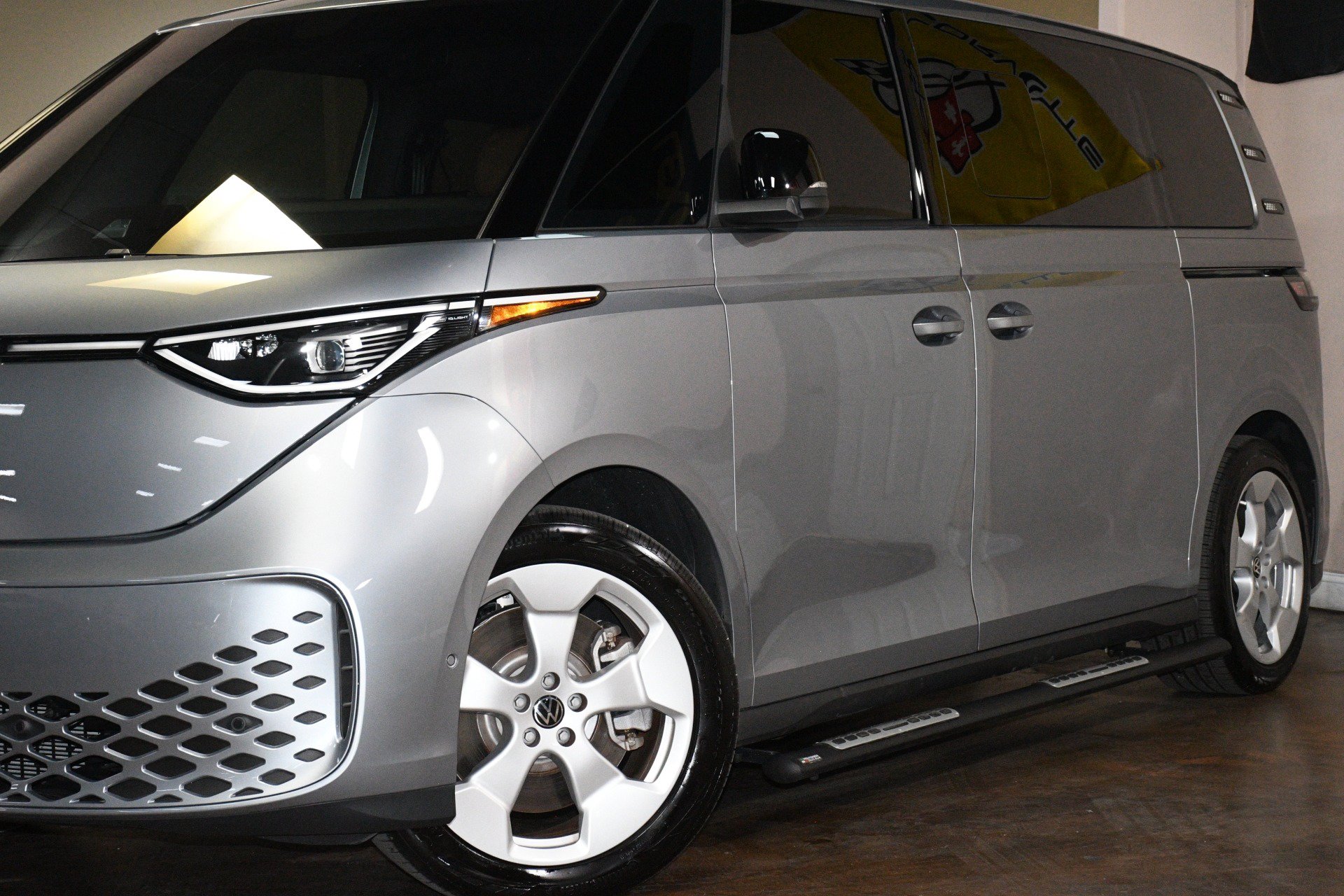 Used 2025 Volkswagen ID. Buzz Pro S RWD image 54