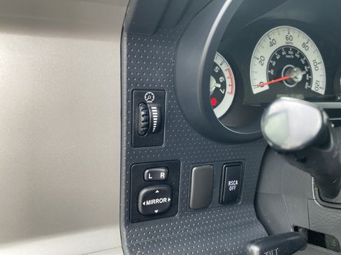 Used 2012 Toyota FJ Cruiser 4WD w/ Convenience Pkg image 14