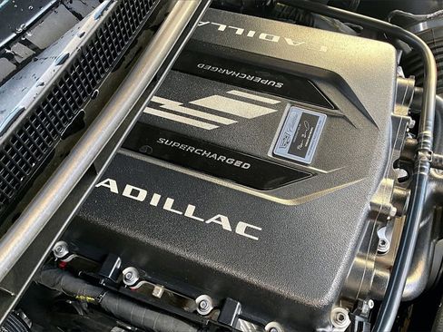 Certified 2025 Cadillac Escalade ESV V image 32